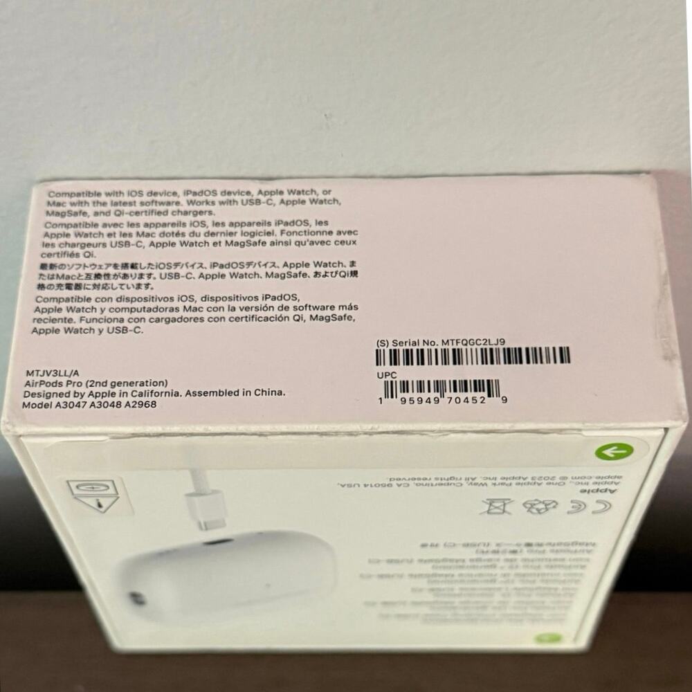 Apple AirPods PRO 2nd Gen MTJV3LL/A USB‑C MagSafe Case New Unopened GENUINE - Picture 3 of 16